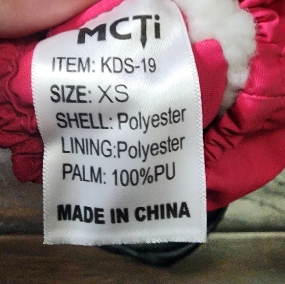 MCTI Kids XS Pink Waterproof Windproof Warm Long cuff Mittens - Picture 2 of 3